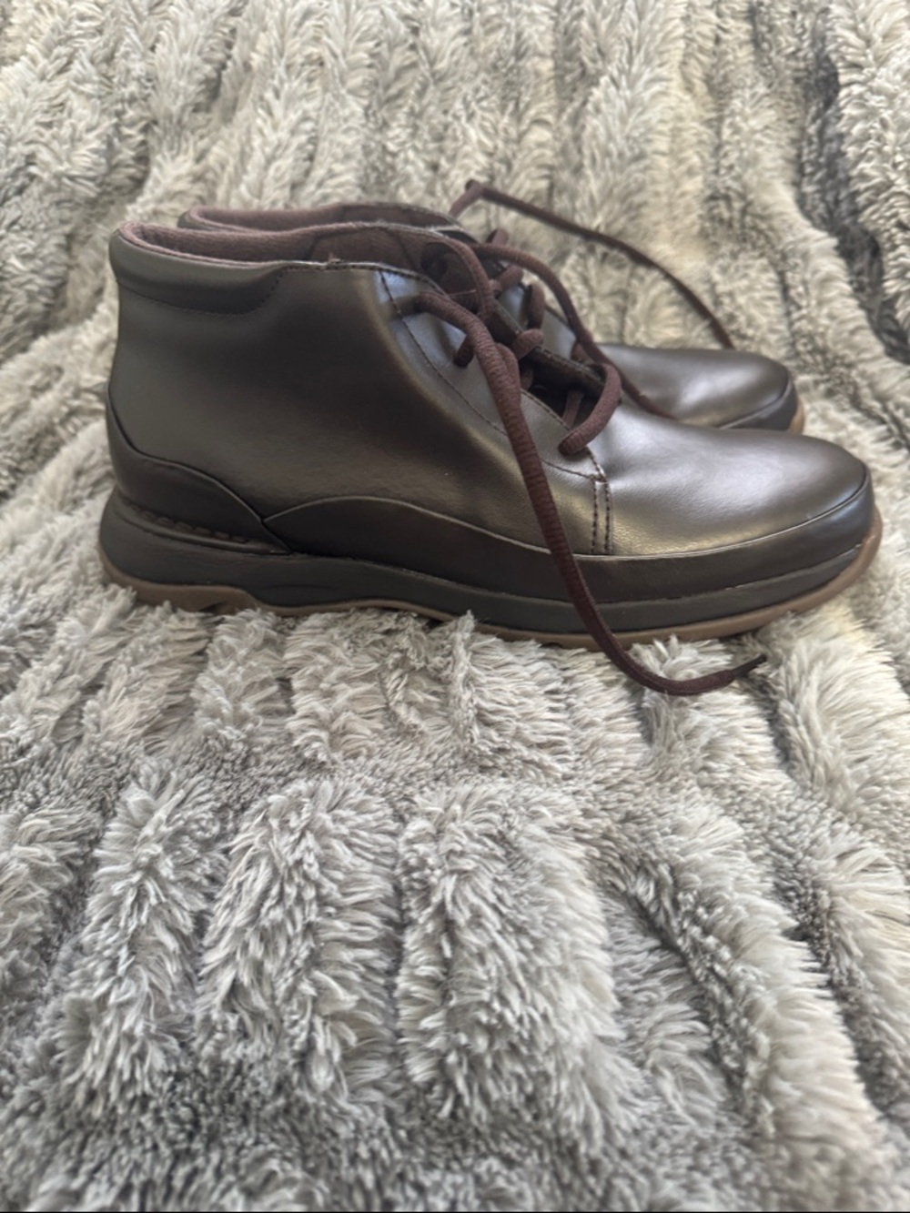 NWOT Rockport Brown Leather Chukka Boots